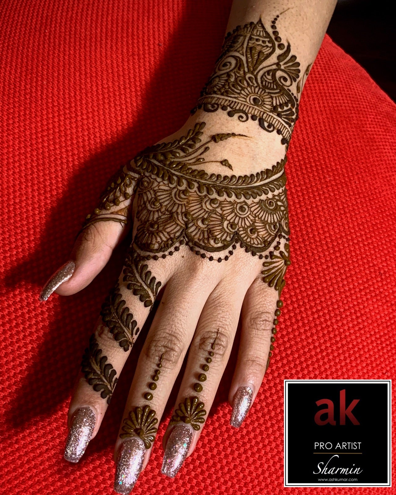 SHARMIN (Canada)