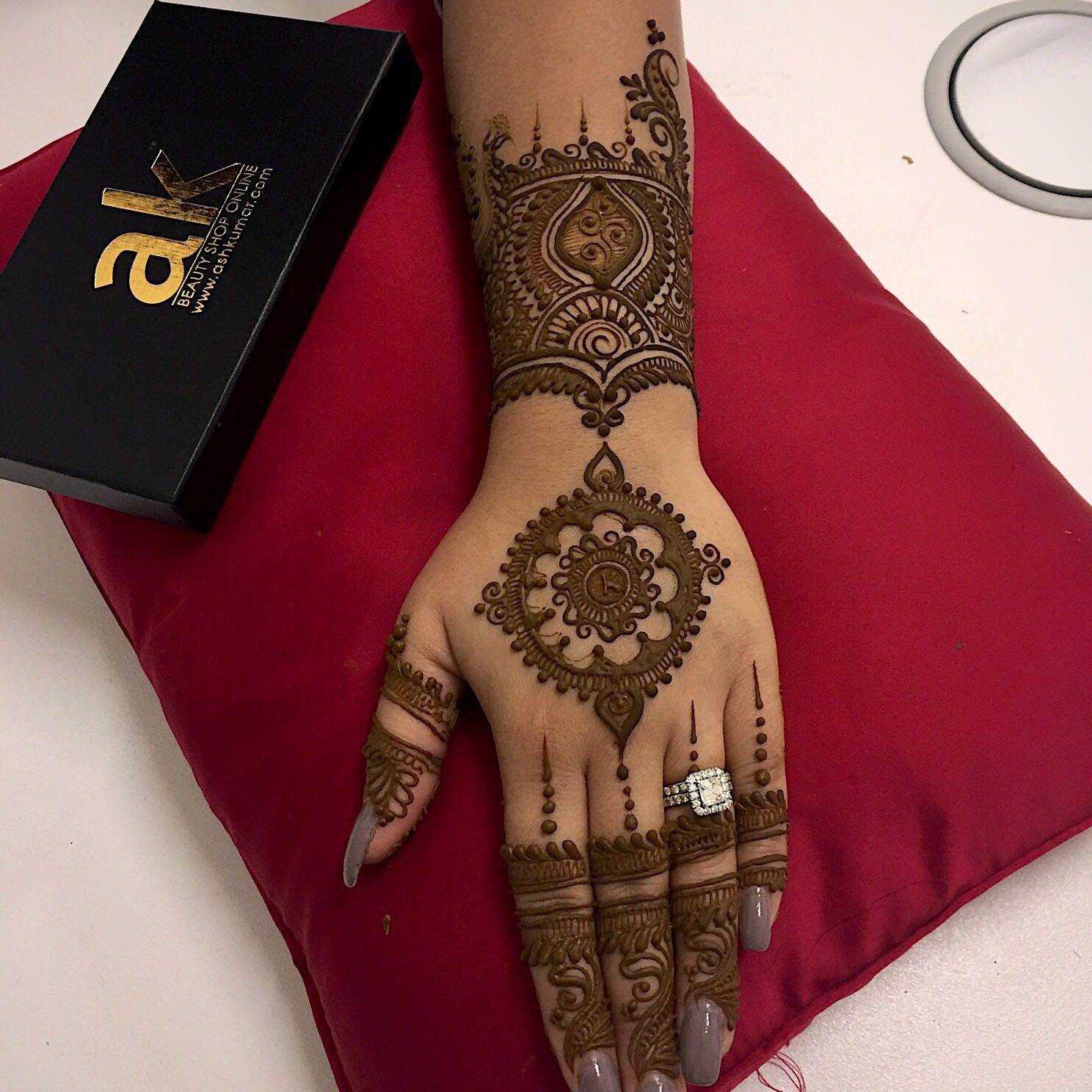 HENNA BEAUTIFUL BY ASH KUMAR